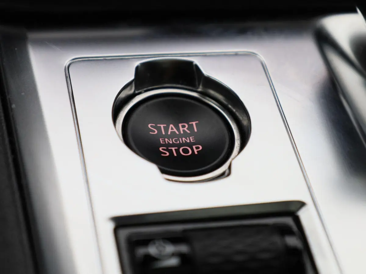 2.0 P400e PHEV SE | Automaat | Apple Carplay / Android Auto | Panoramadak | Parkeersensoren | Stuurverwarming |