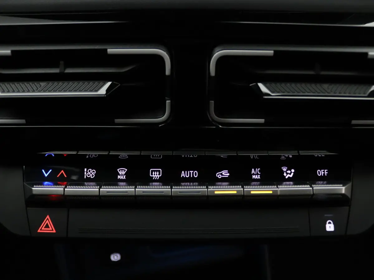 comfort range iconic 52 kWh Automaat Harman Kardon | Camera | Adapt. Cruise | Parkeersens. v+a | Stoel-/stuurverw.