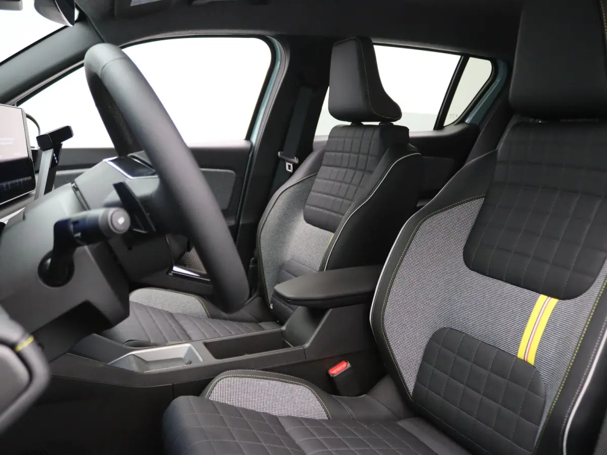 comfort range iconic 52 kWh Automaat Harman Kardon | Camera | Adapt. Cruise | Parkeersens. v+a | Stoel-/stuurverw.