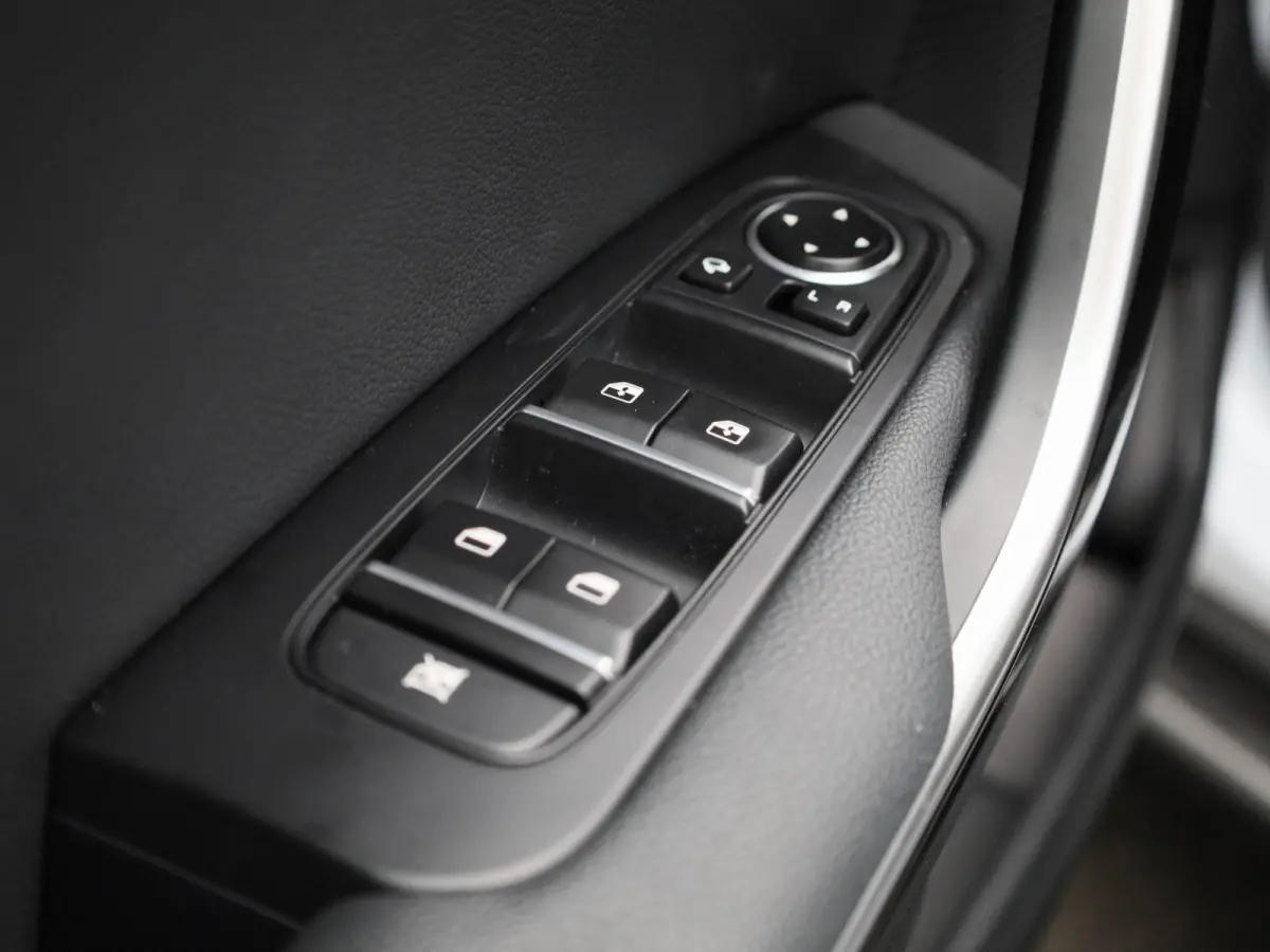 1.6 GDi PHEV DCT Business Line | Automaat | Apple Carplay / Android Auto | Camera | Parkeersensoren | Stoelverwarming | Stuurverwarming |