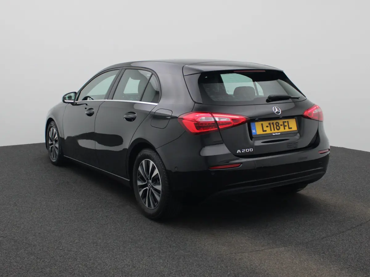 200 Advantage | Apple Carplay / Android Auto | Camera | Parkeersensoren | Cruise Control |