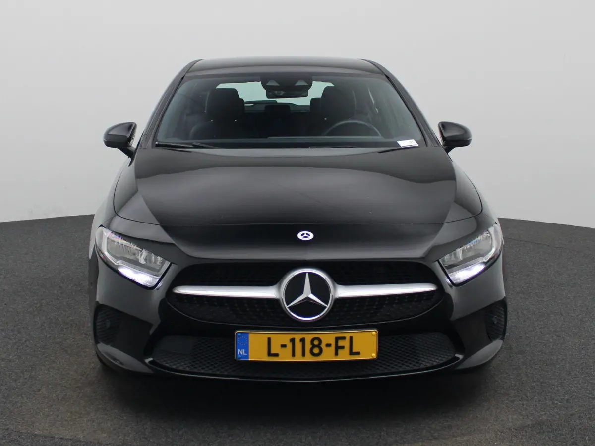 200 Advantage | Apple Carplay / Android Auto | Camera | Parkeersensoren | Cruise Control |