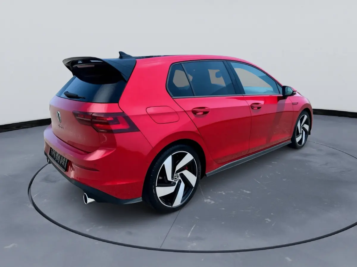 GTI 2.0 TSI DSG 245 PK Kings Red Metallic IQ.Light Discover Pro ACC Travel Assist