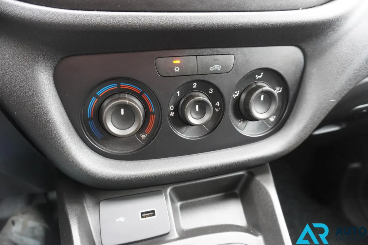 1.3 MJ L1 * Airco * Cruise control * Euro 6