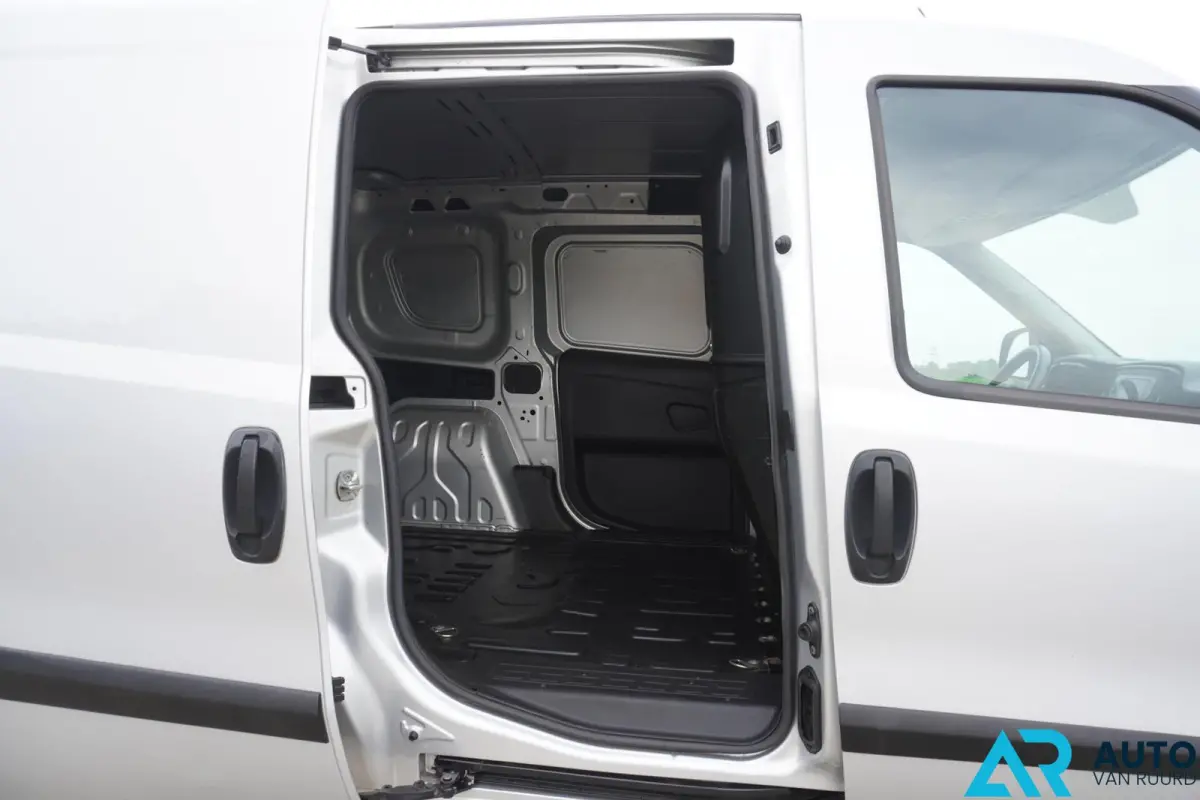 1.3 MJ L1 * Airco * Cruise control * Euro 6