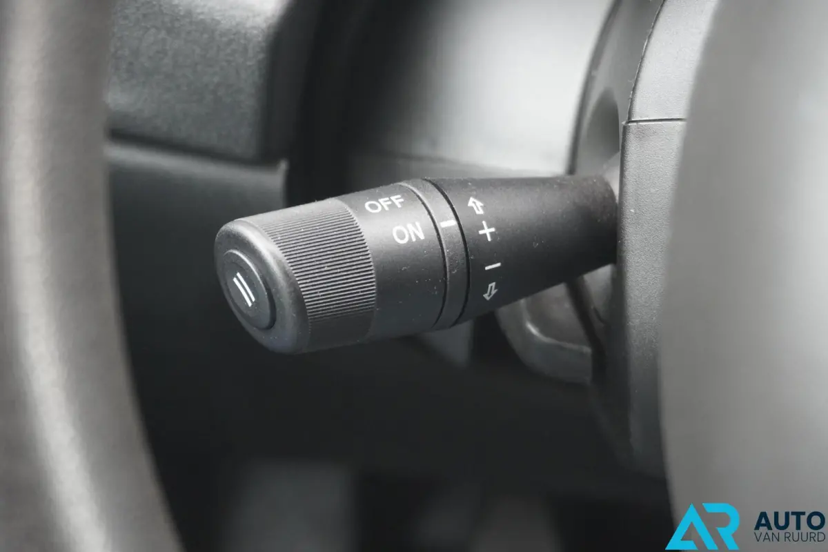 1.3 MJ L1 * Airco * Cruise control * Euro 6