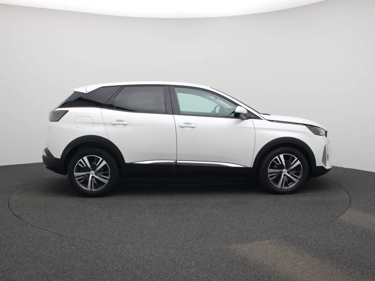1.2 PureTech 96kW S&S Allure | Wordt Verwacht | Apple Carplay / Android Auto | Camera | Parkeersensoren | Stoelverwarming |