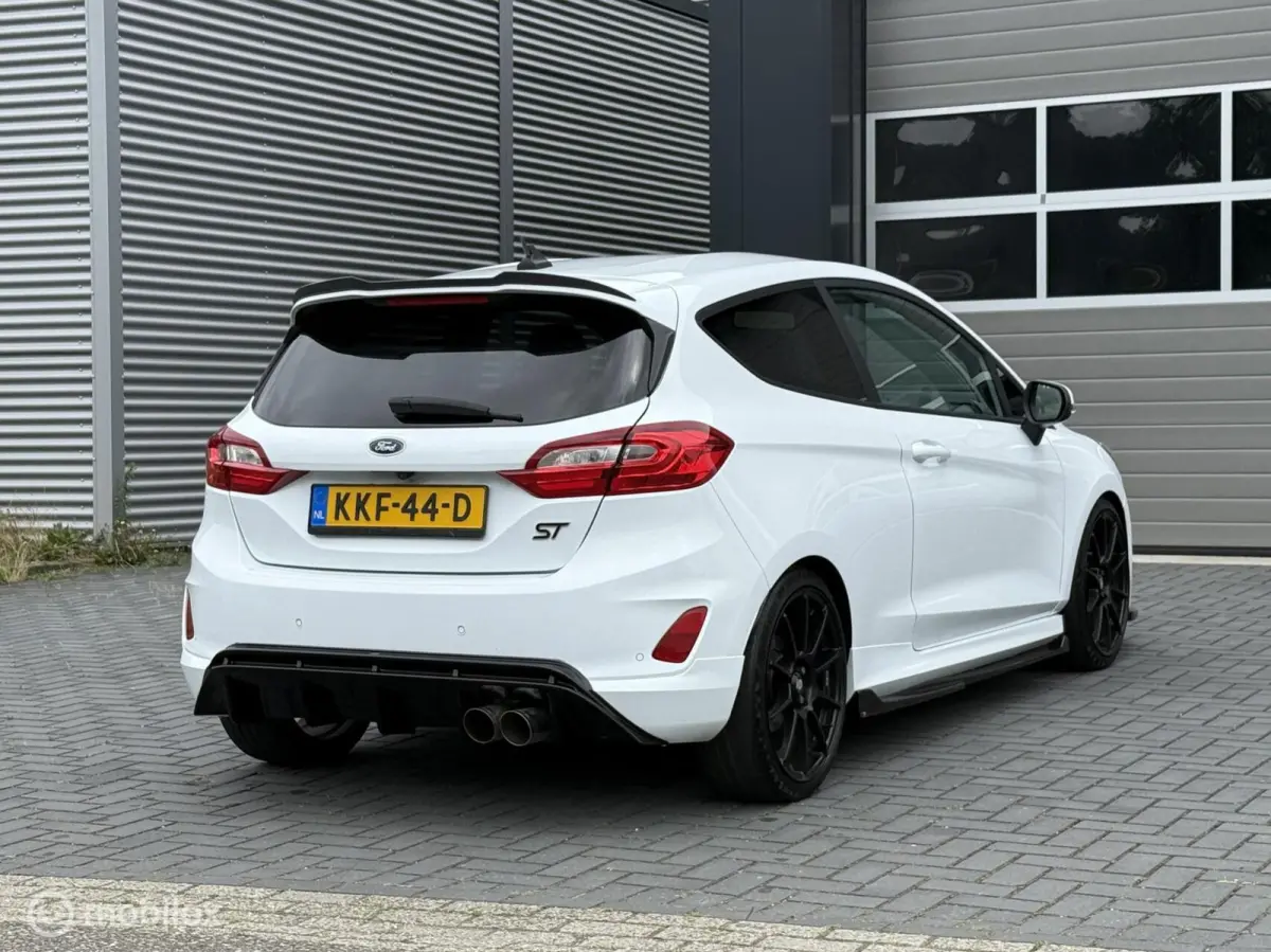 1.5 EcoBoost ST-3 200 PK|Maxton|Milltek|Sparco