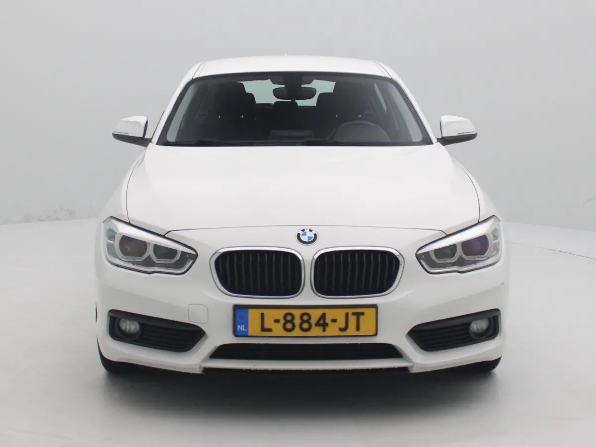 116i Centennial High Executive | Navigatie | Led Verlichting | Stoelverwarming | Climate Control |