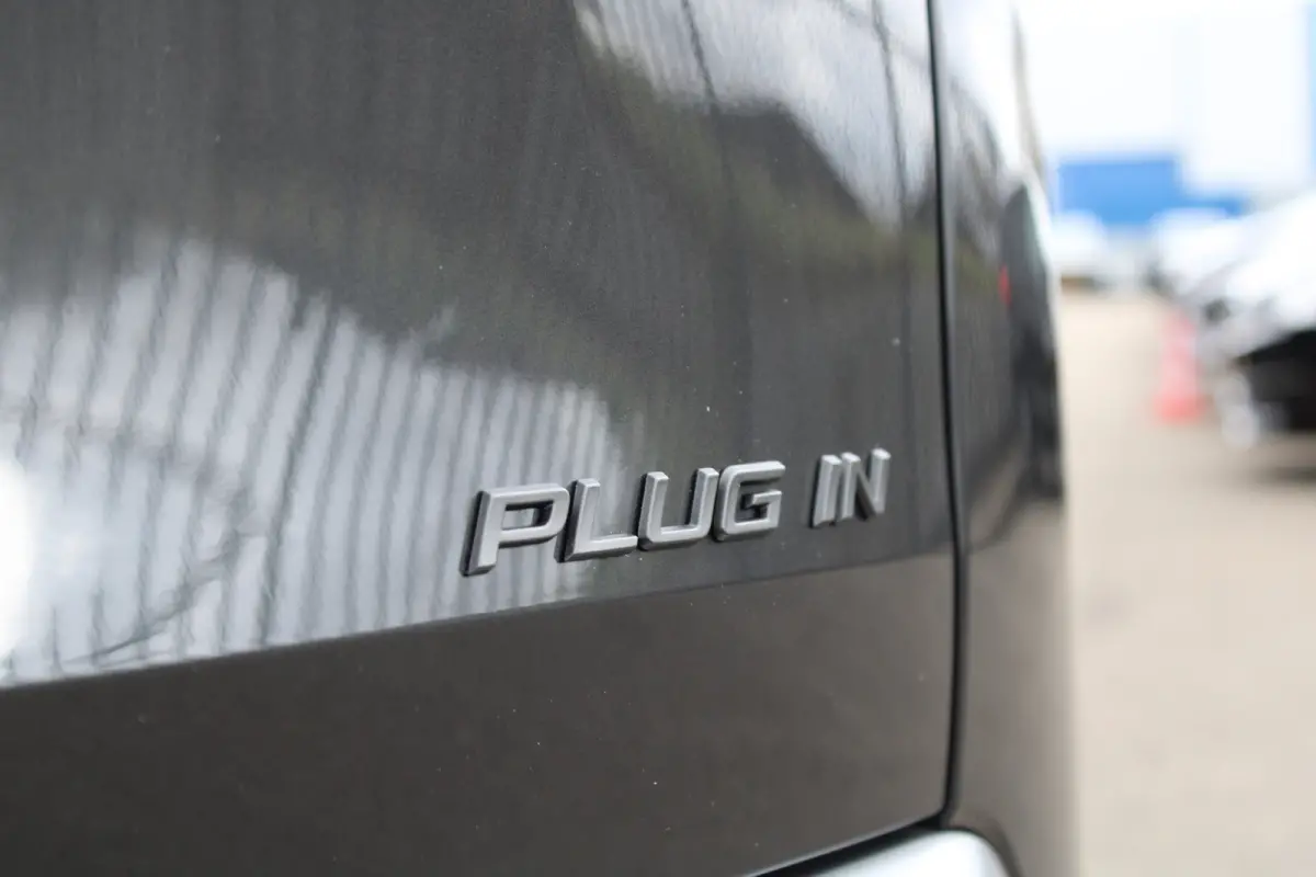 1.6 Plug-in Hybrid 195 GT Exclusive | Panorama/schuifdak | Lederen bekleding | Massage | Stoelverwarming | 19 Inch |