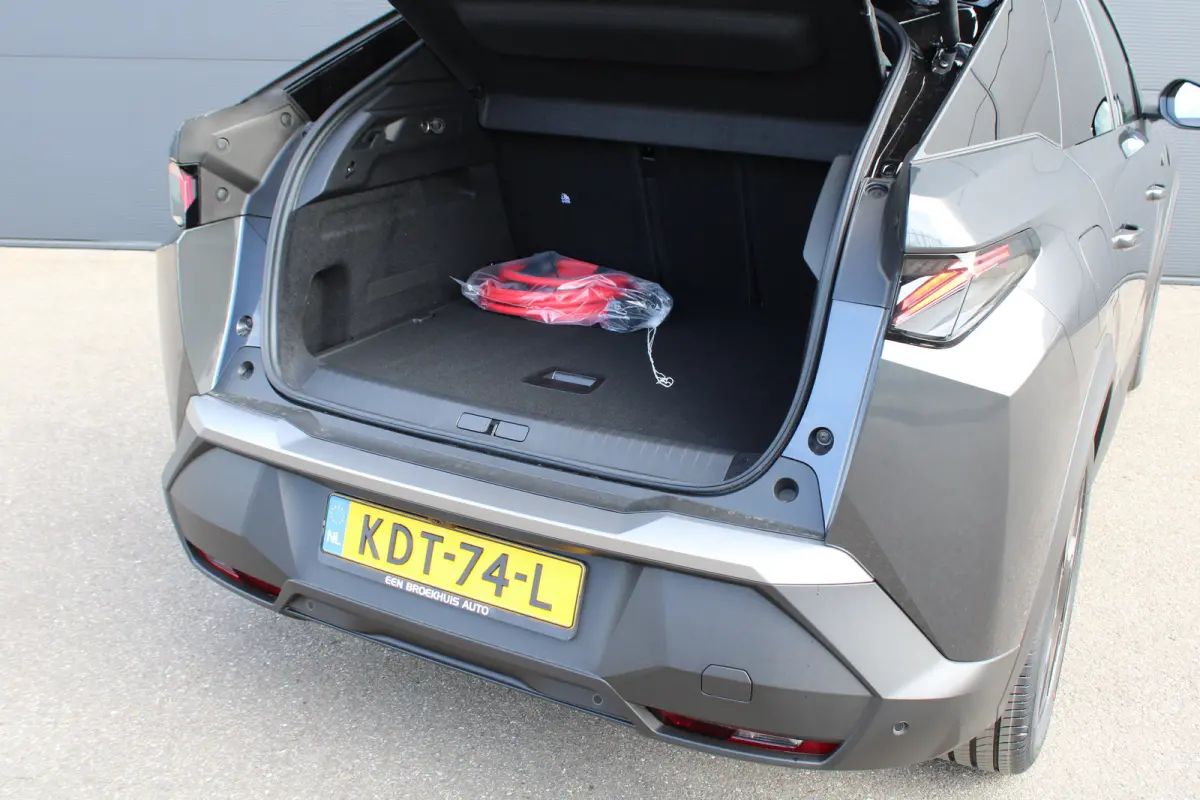 1.6 plug-in Hybrid 225 GT Exclusive | Panorama/schuifdak | Lederen bekleding | Massage | Stoelverwarming | 20 Inch |