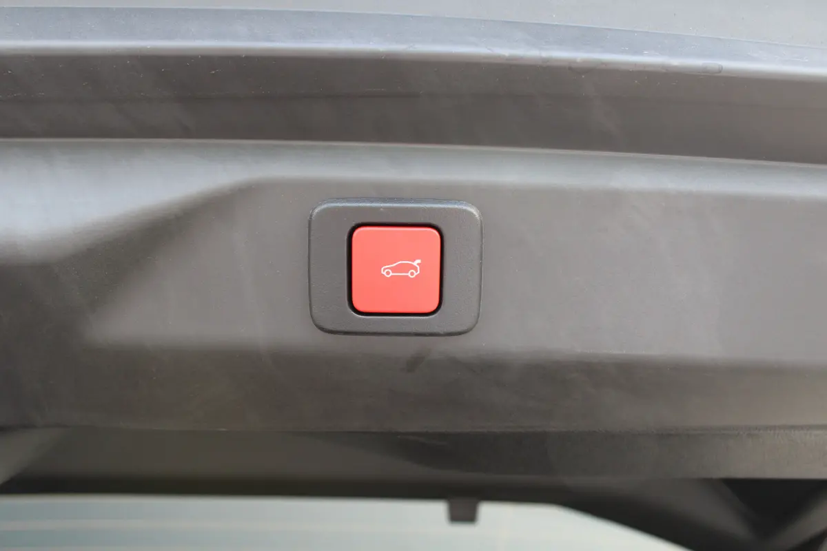 1.6 plug-in Hybrid 225 GT Exclusive | Panorama/schuifdak | Lederen bekleding | Massage | Stoelverwarming | 20 Inch |