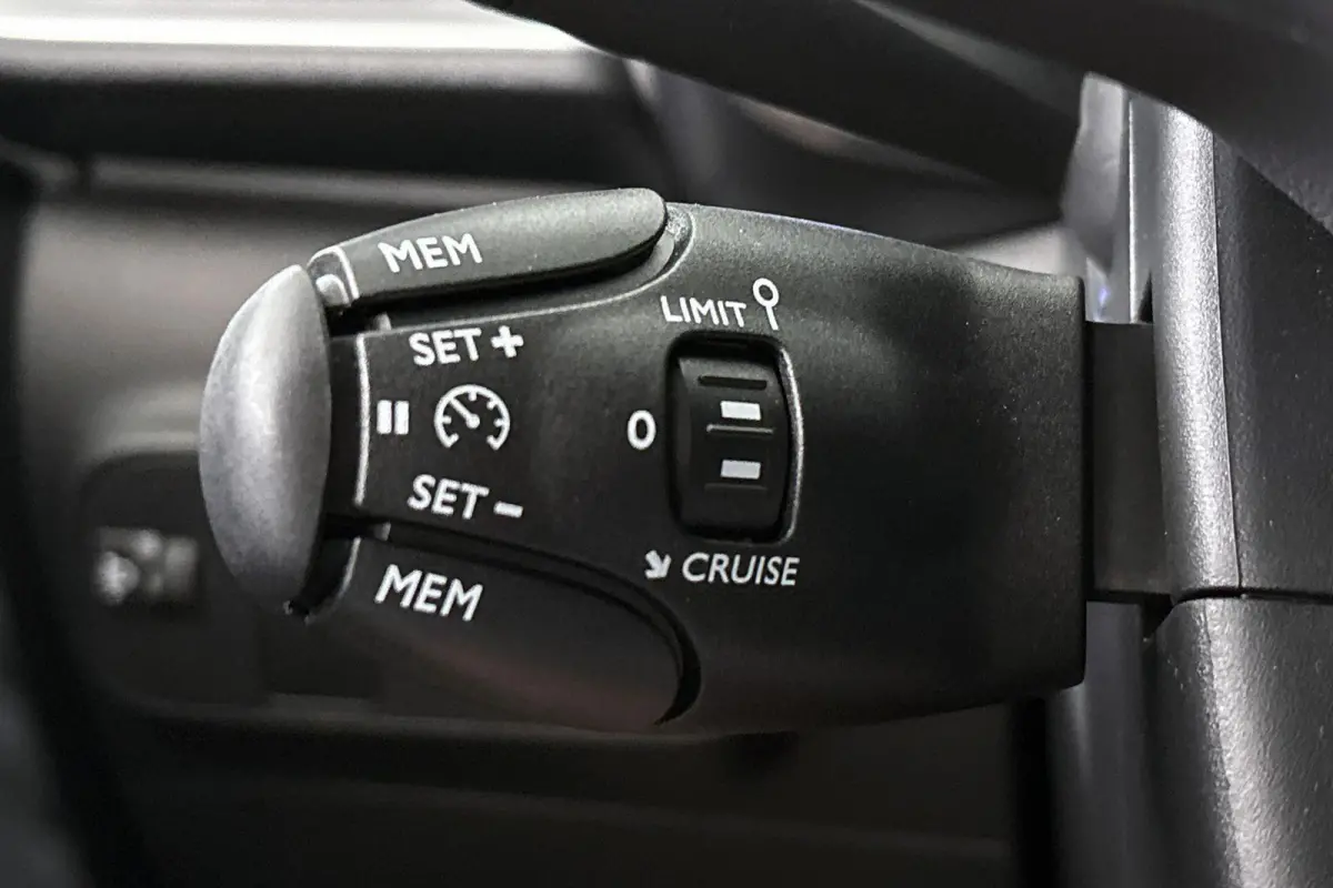 1.2 PureTech Max Stoelverwarming Keyless Navi Achteruitrijcamera