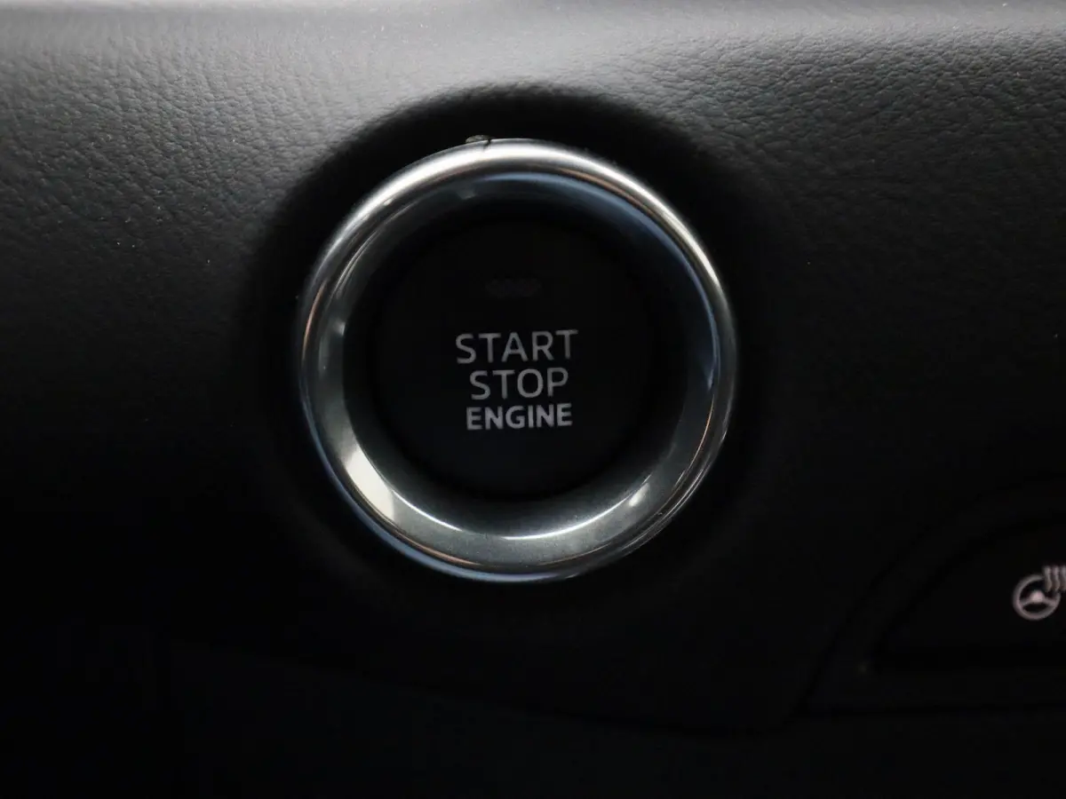 2.0 e-SkyActiv-G M Hybrid 165 Homura | TREKHAAK | ELEK.STOEL | BOSE | LEDER | STOEL-STUUR VERWARMING | CAMERA |