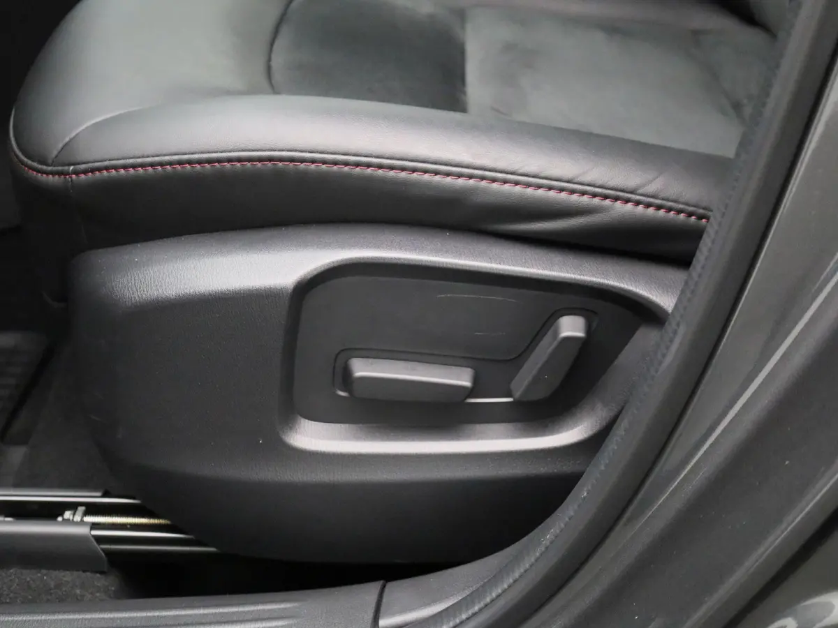 2.0 e-SkyActiv-G M Hybrid 165 Homura | TREKHAAK | ELEK.STOEL | BOSE | LEDER | STOEL-STUUR VERWARMING | CAMERA |