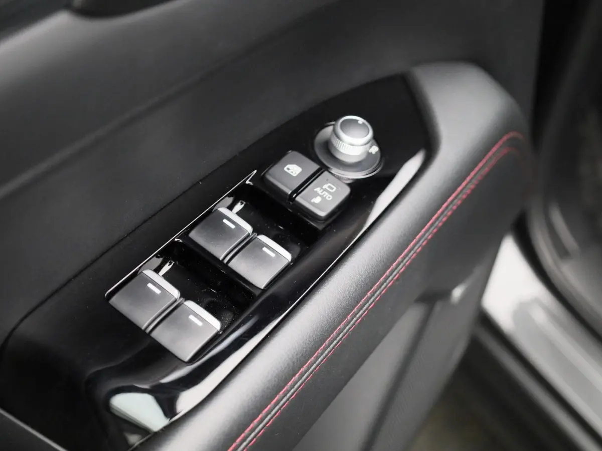 2.0 e-SkyActiv-G M Hybrid 165 Homura | TREKHAAK | ELEK.STOEL | BOSE | LEDER | STOEL-STUUR VERWARMING | CAMERA |