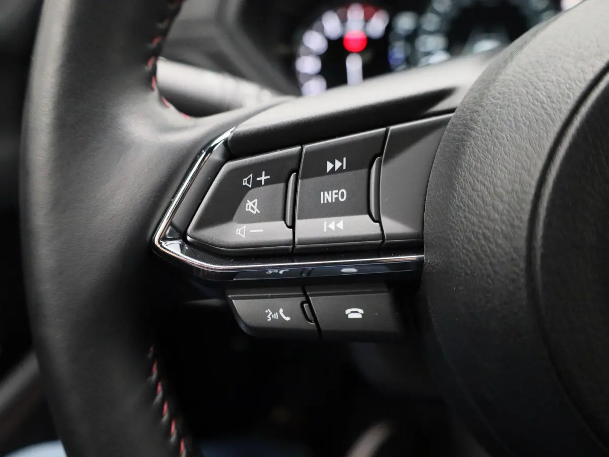 2.0 e-SkyActiv-G M Hybrid 165 Homura | TREKHAAK | ELEK.STOEL | BOSE | LEDER | STOEL-STUUR VERWARMING | CAMERA |