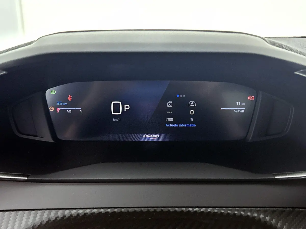 Allure 110pk Hybrid Automaat | Navigatie | 360 camera | Cruise control adaptief | Apple Carplay en Android auto draadloos