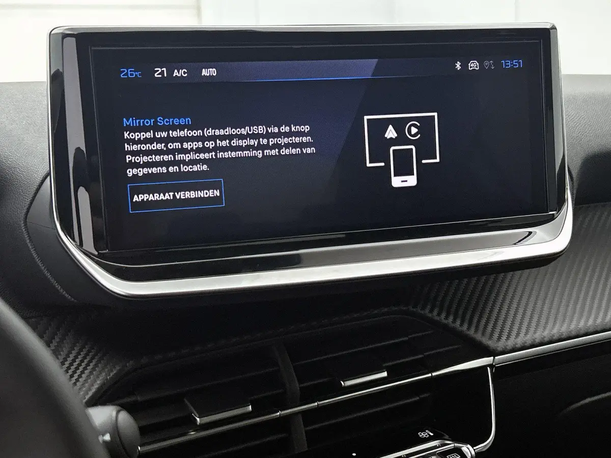 Allure 110pk Hybrid Automaat | Navigatie | 360 camera | Cruise control adaptief | Apple Carplay en Android auto draadloos