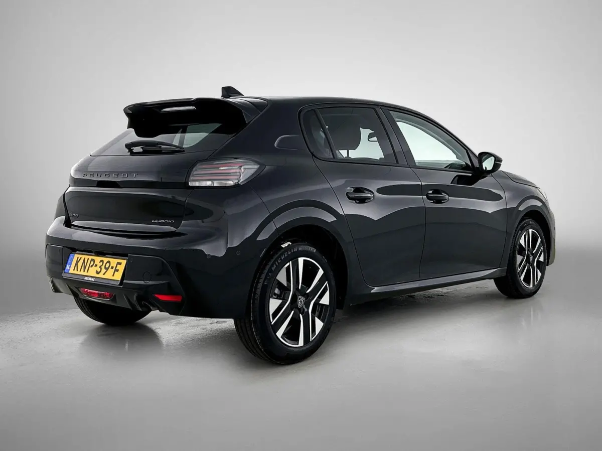 Allure 110pk Hybrid Automaat | Navigatie | 360 camera | Cruise control adaptief | Apple Carplay en Android auto draadloos