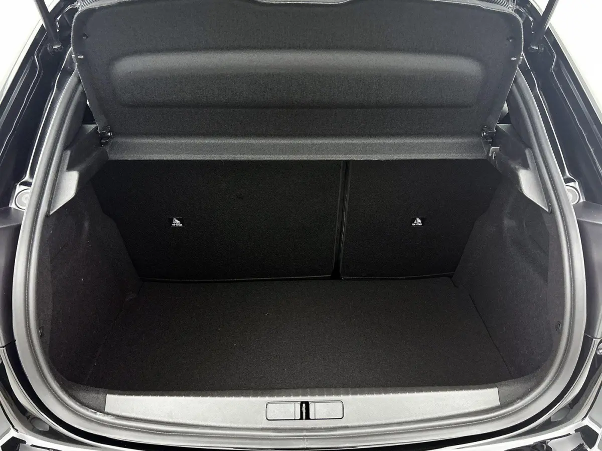 Allure 110pk Hybrid Automaat | Navigatie | 360 camera | Cruise control adaptief | Apple Carplay en Android auto draadloos