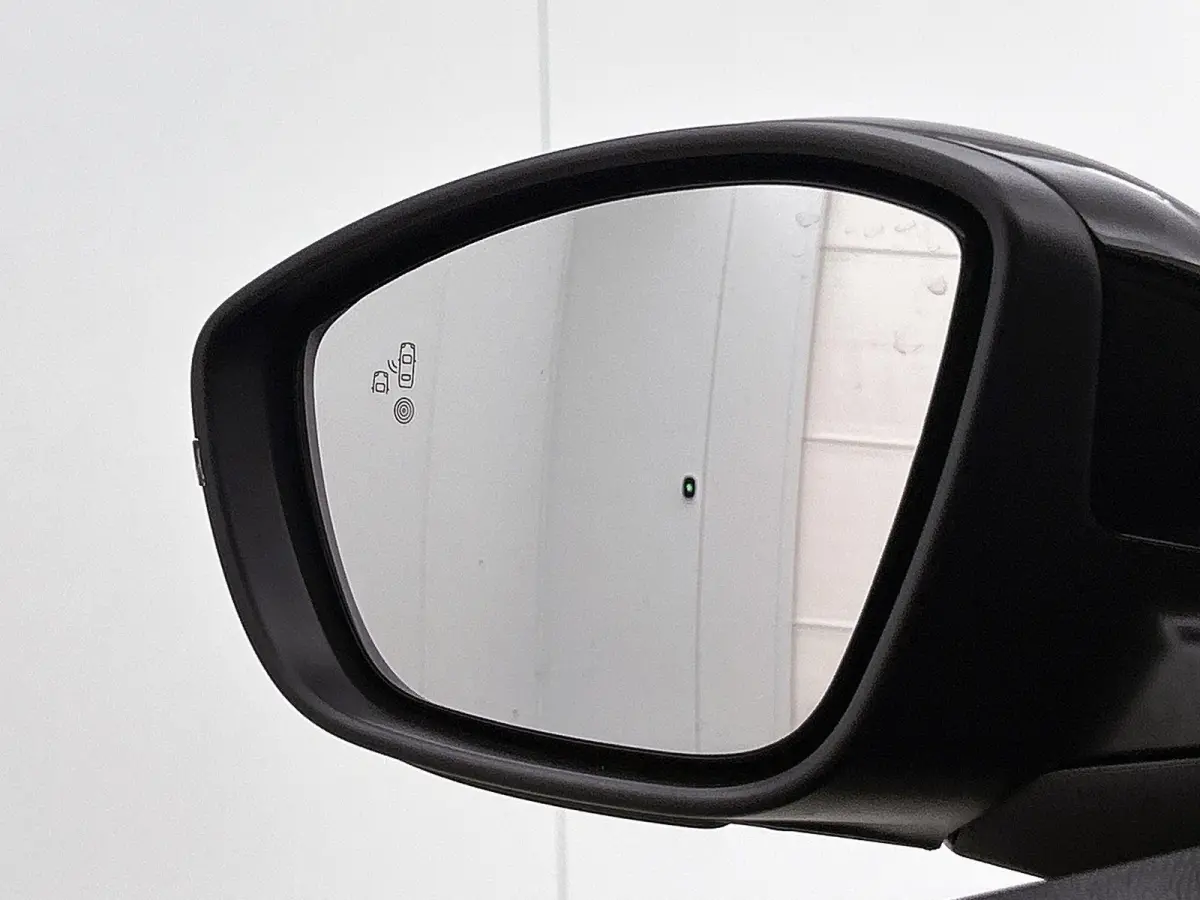 Allure 110pk Hybrid Automaat | Navigatie | 360 camera | Cruise control adaptief | Apple Carplay en Android auto draadloos