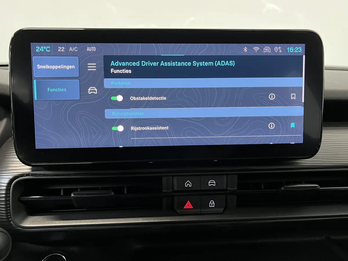 Longitude 54 kWh Navigatie Apple Carplay/ Android Auto Parkeersensor achter Cruise Control Stoelverwarming Full LED Virtual Cockpit Climate Control