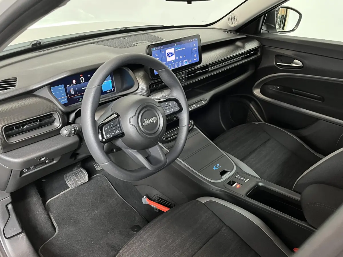 Longitude 54 kWh Navigatie Apple Carplay/ Android Auto Parkeersensor achter Cruise Control Stoelverwarming Full LED Virtual Cockpit Climate Control