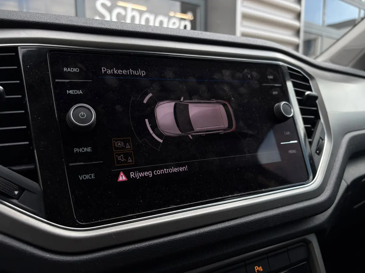1.0 TSI 110 pk Style | Parkeersensoren | Navigatie | Cruise control adaptief |