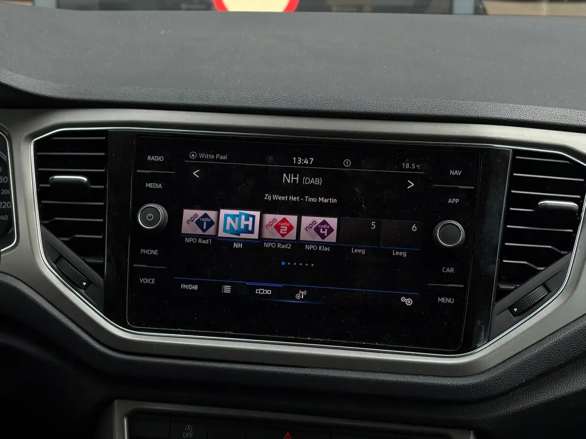 1.0 TSI 110 pk Style | Parkeersensoren | Navigatie | Cruise control adaptief |