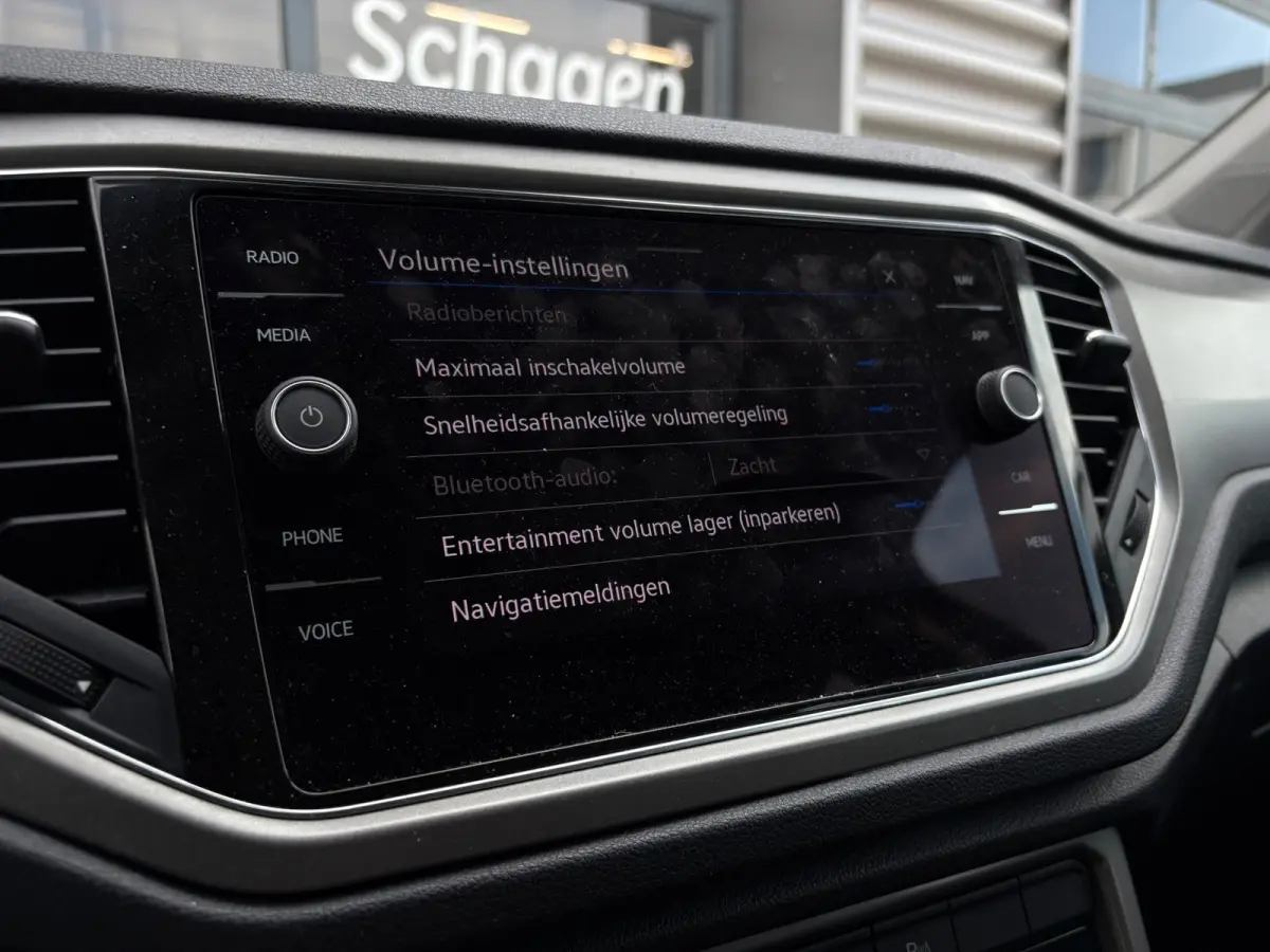 1.0 TSI 110 pk Style | Parkeersensoren | Navigatie | Cruise control adaptief |