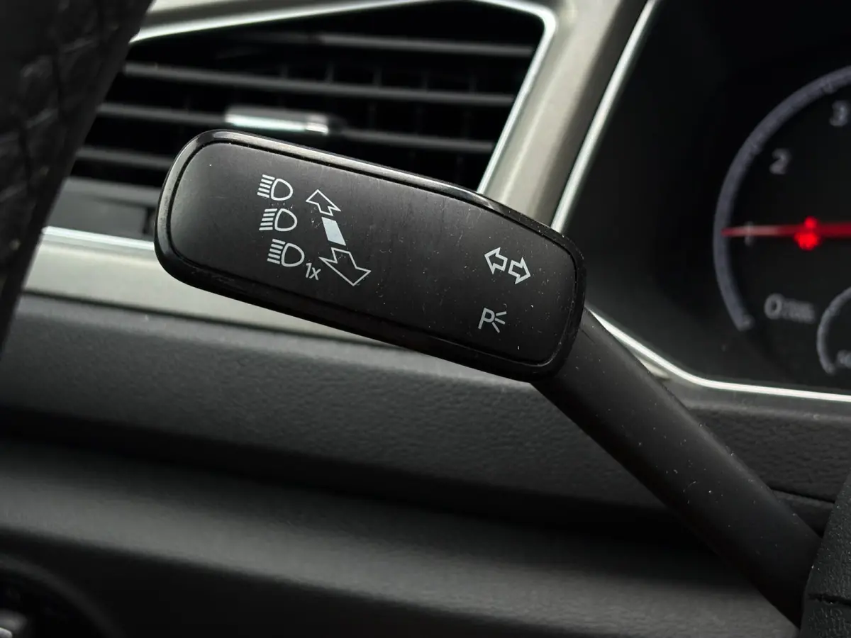 1.0 TSI 110 pk Style | Parkeersensoren | Navigatie | Cruise control adaptief |