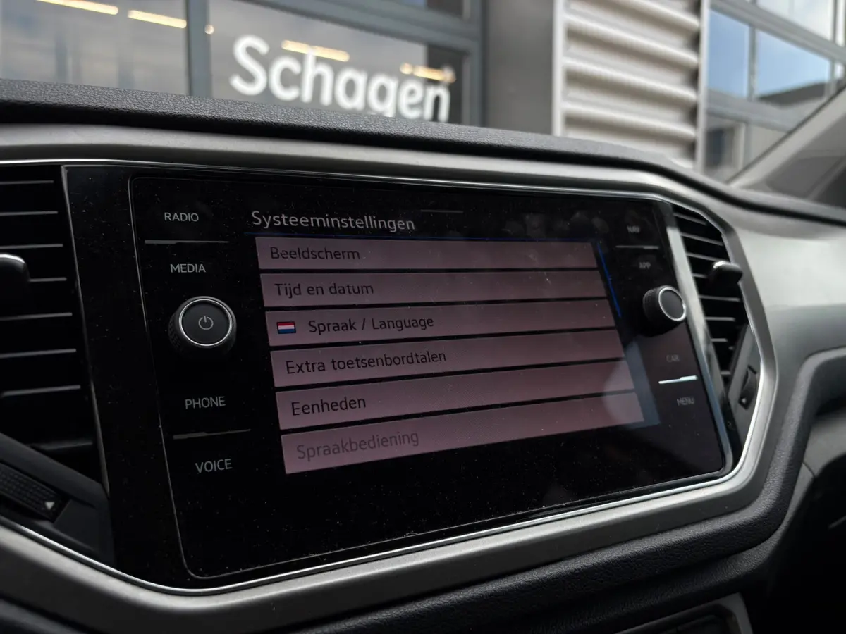 1.0 TSI 110 pk Style | Parkeersensoren | Navigatie | Cruise control adaptief |