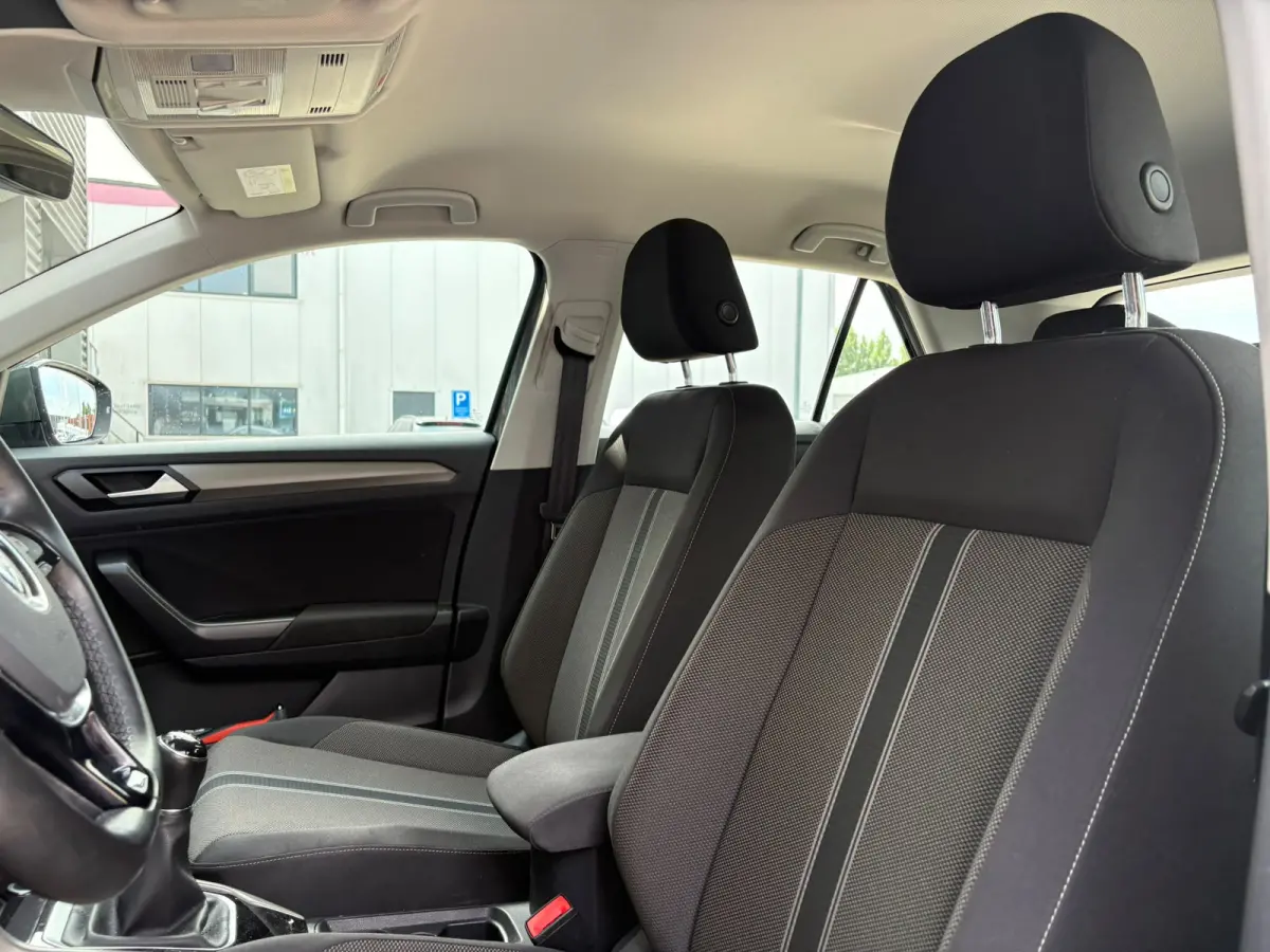 1.0 TSI 110 pk Style | Parkeersensoren | Navigatie | Cruise control adaptief |