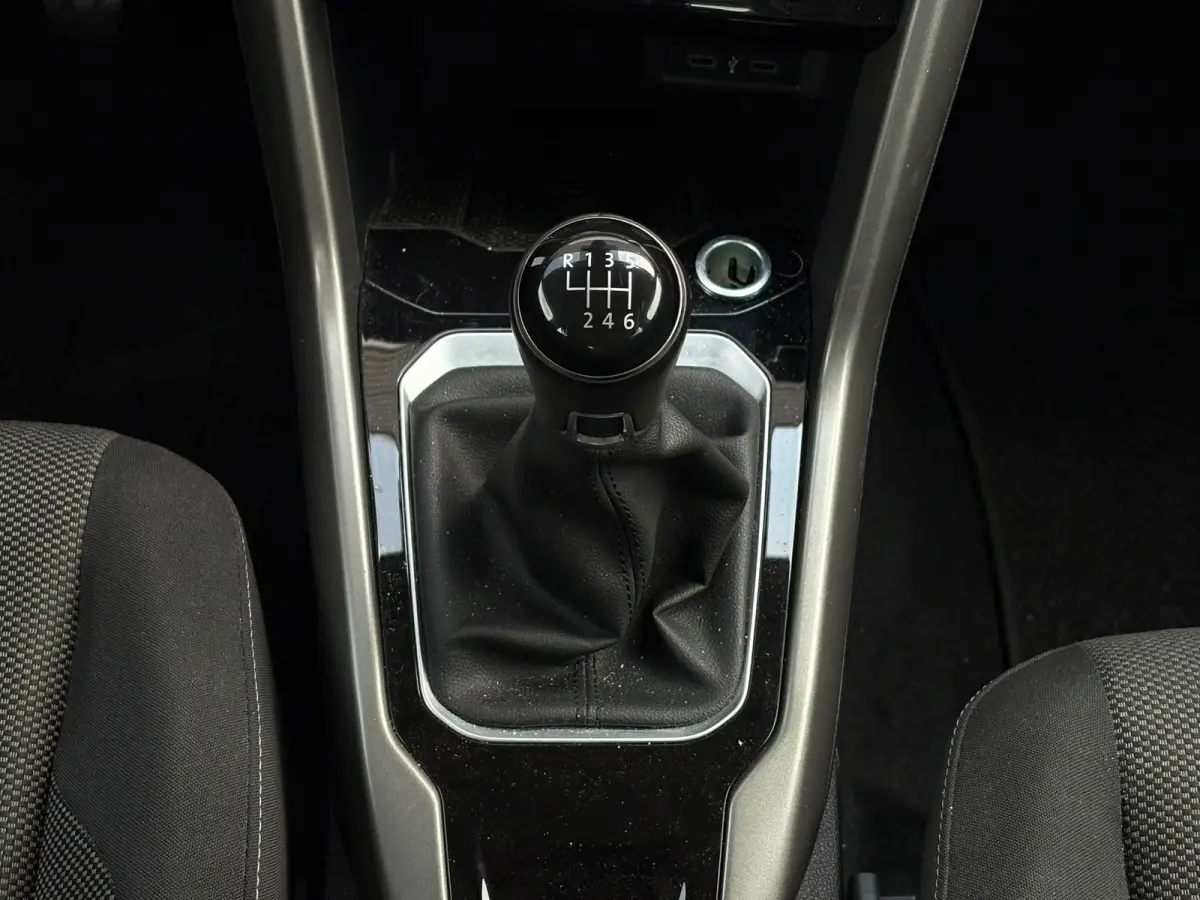 1.0 TSI 110 pk Style | Parkeersensoren | Navigatie | Cruise control adaptief |