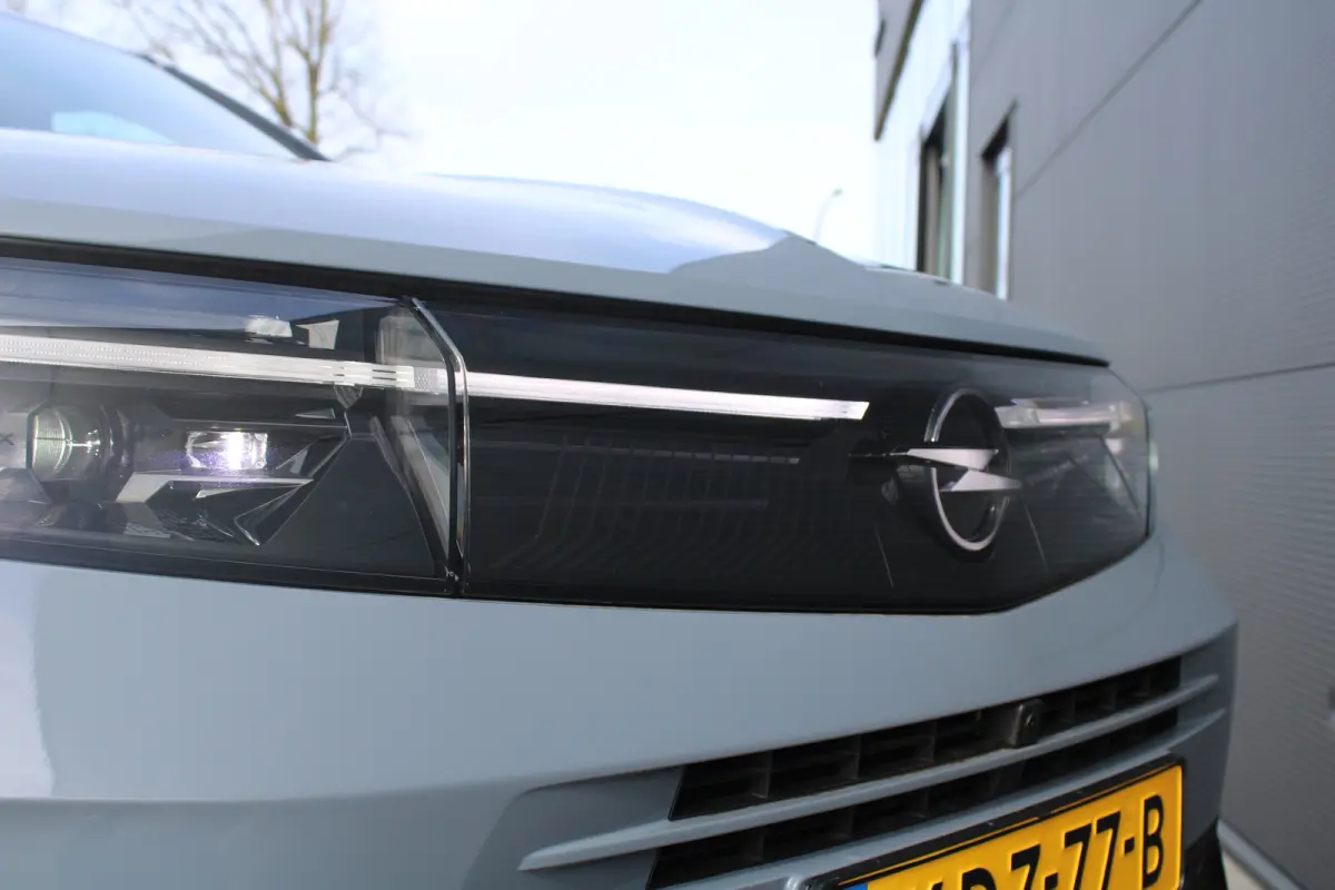 1.2 Turbo Hybrid GS | Automaat | Navigatie | Camera voor + achter | Stoelverwarming | Apple carplay |