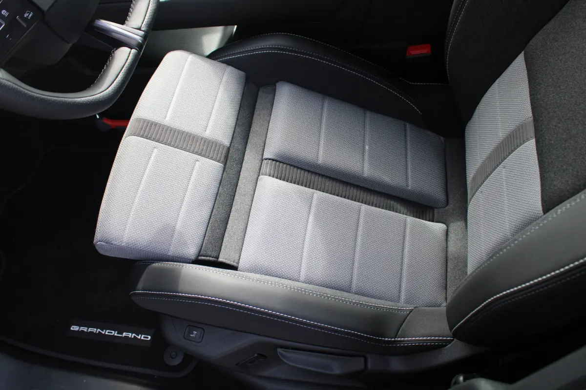 1.2 Turbo Hybrid GS | Automaat | Navigatie | Camera voor + achter | Stoelverwarming | Apple carplay |