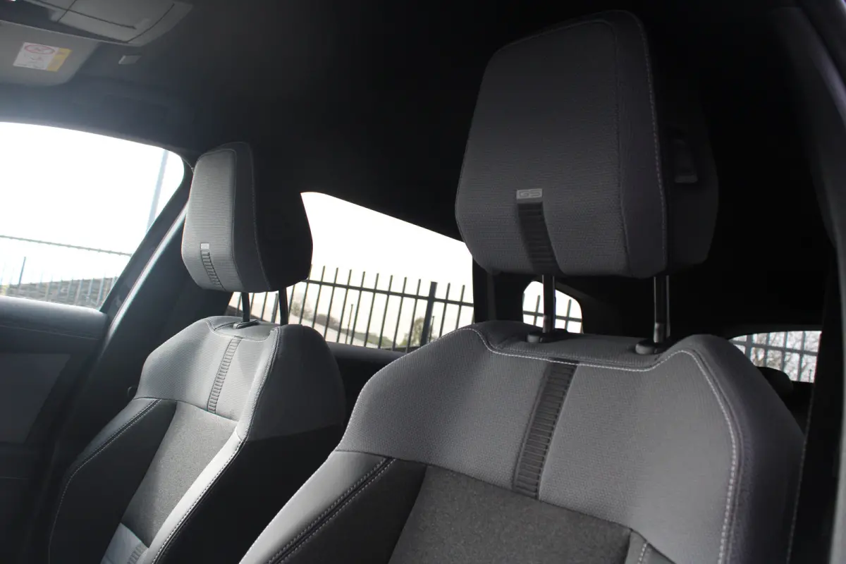 1.2 Turbo Hybrid GS | Automaat | Navigatie | Camera voor + achter | Stoelverwarming | Apple carplay |