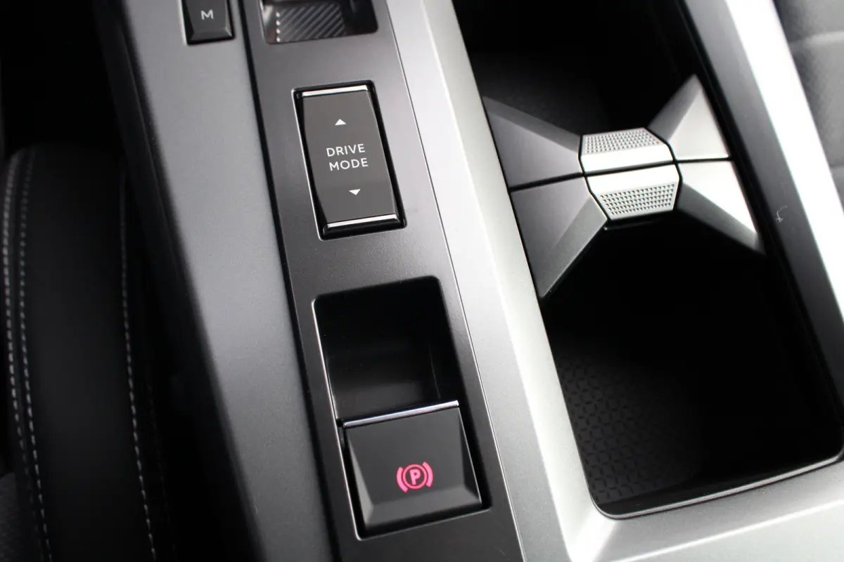 1.2 Turbo Hybrid GS | Automaat | Navigatie | Camera voor + achter | Stoelverwarming | Apple carplay |