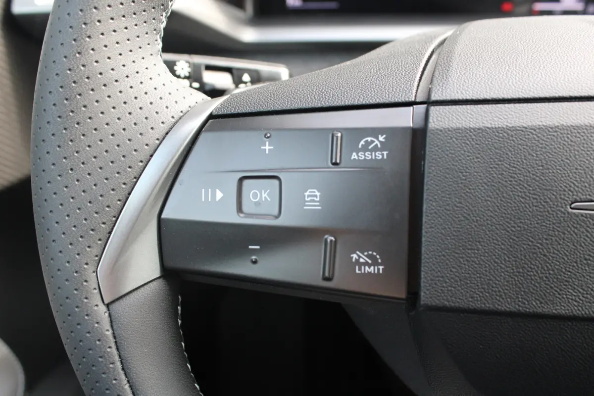 1.2 Turbo Hybrid GS | Automaat | Navigatie | Camera voor + achter | Stoelverwarming | Apple carplay |