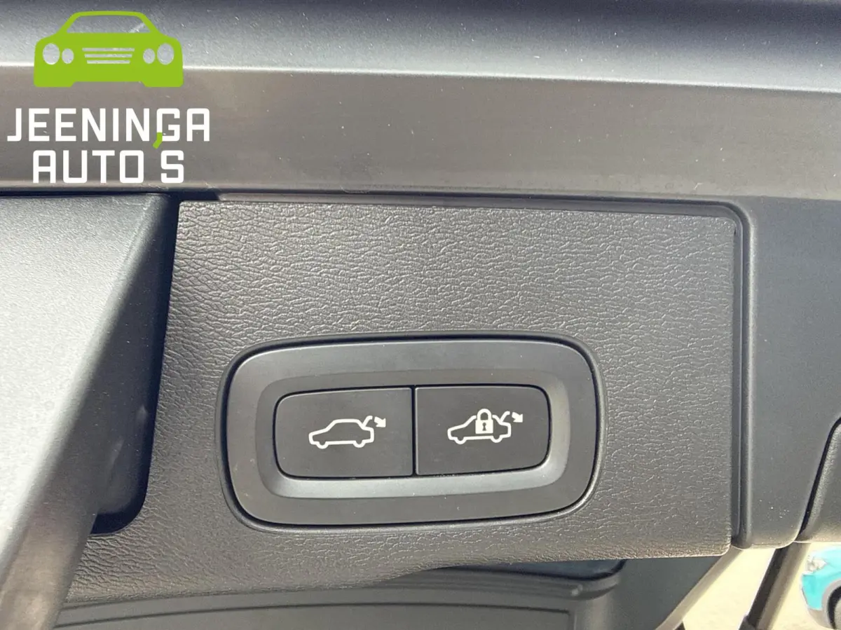 2.0 T6 Plug-in hybrid AWD Inscription|LongRange|Pano|Camera|AppleCarPlay