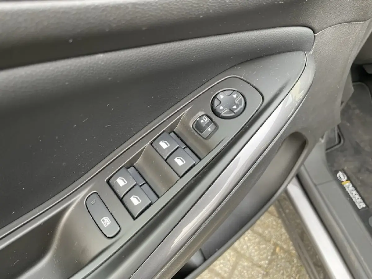 1.2 Turbo Elegance Automaat met Navi/Camera, Winterpakket, 18inch, AGR