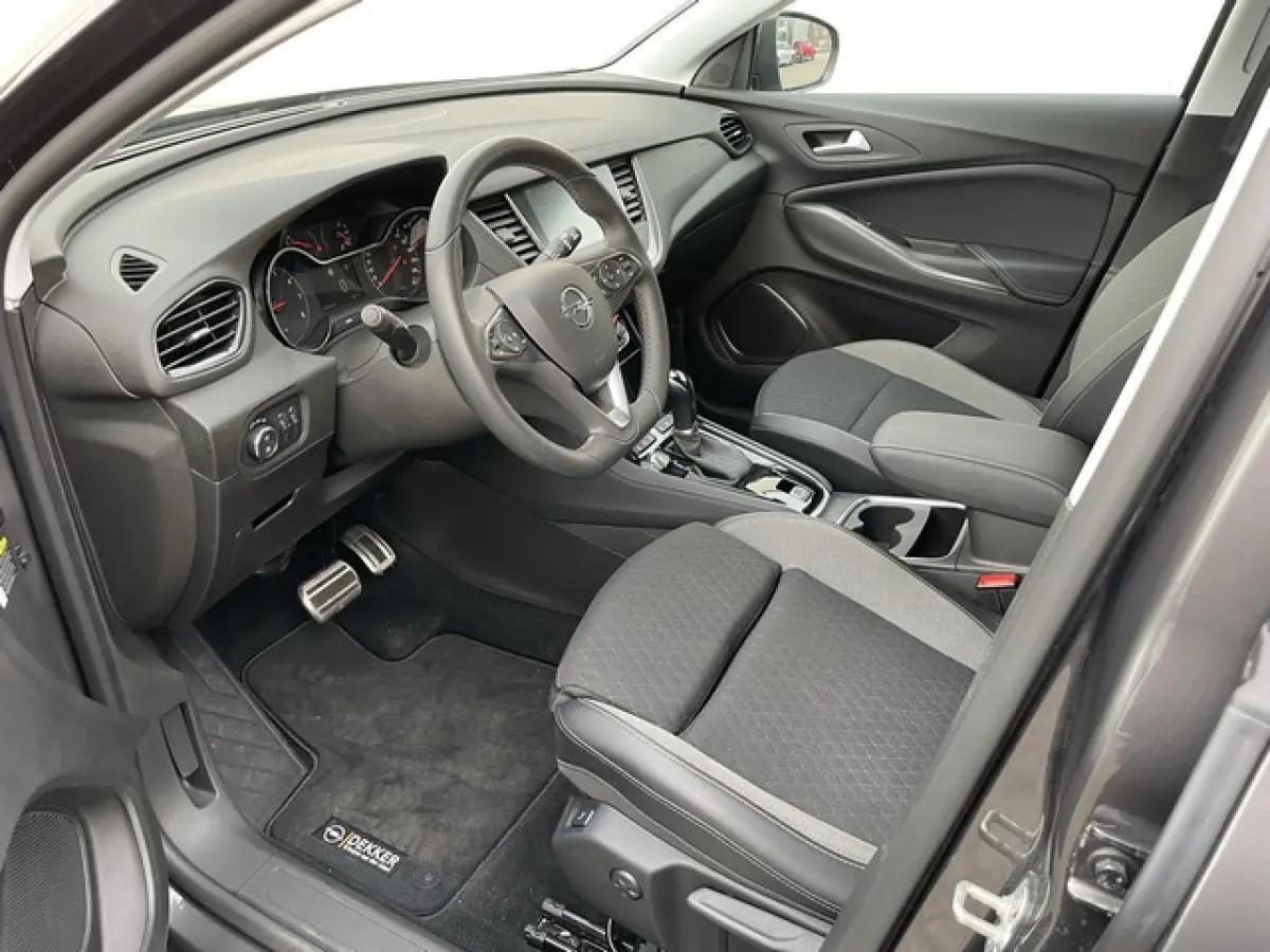 1.2 Turbo Elegance Automaat met Navi/Camera, Winterpakket, 18inch, AGR