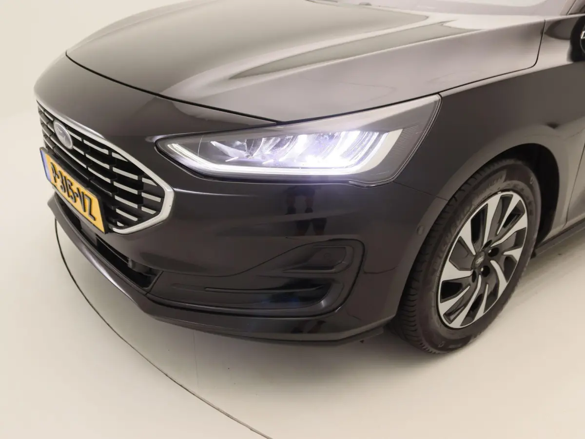 1.0 EcoBoost Hybrid Titanium Style | Apple Carplay/Android Auto | Winter Pakket | Camera | Led Verlichting | Cruise Control |