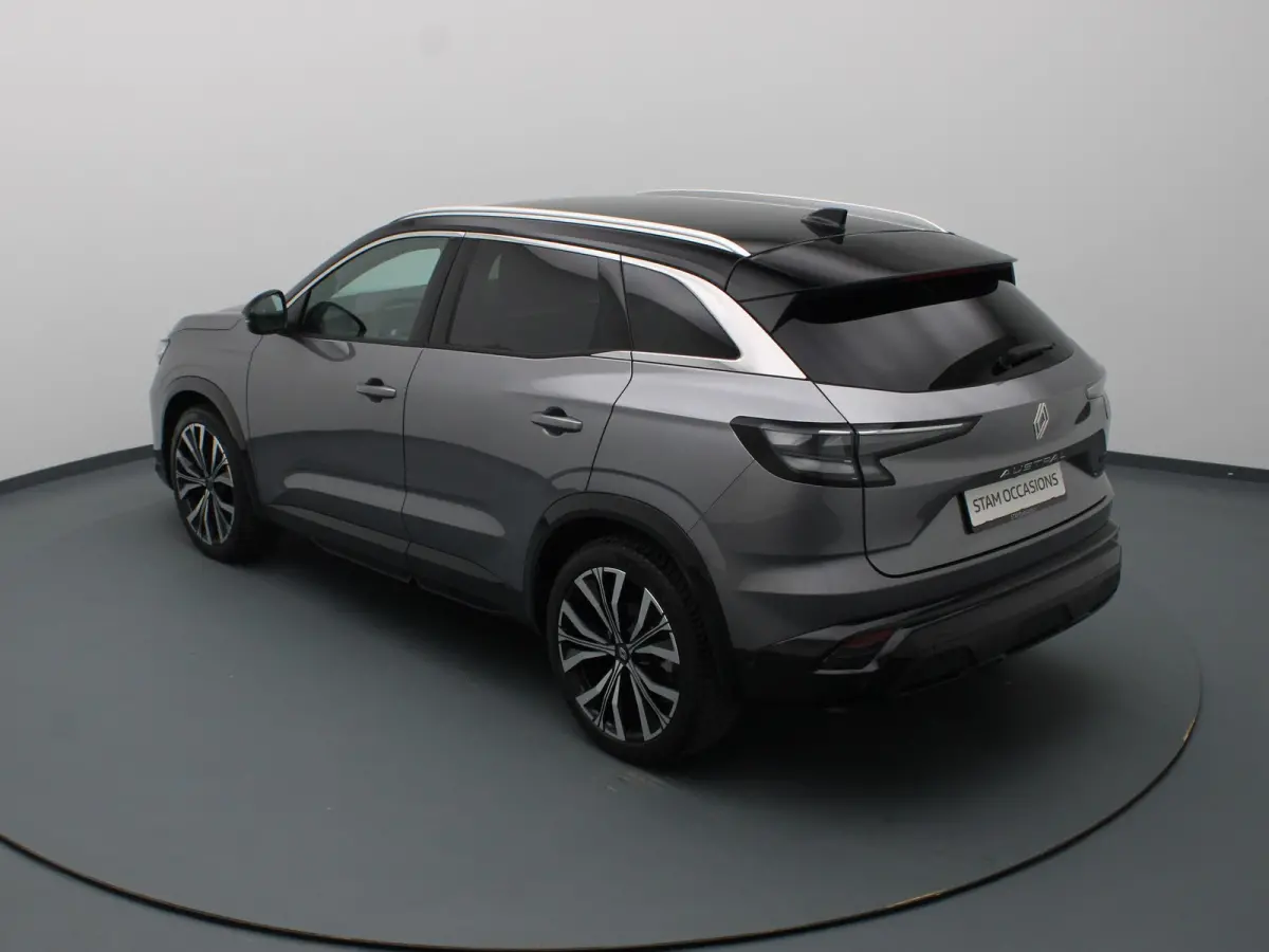 E-Tech full hybrid techno 200pk Camera | Adapt. Cruise | Parkeersens. v+a | Stoel-/stuur-/voorruitverw.