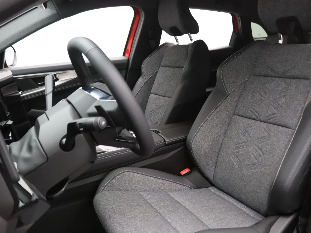 E-Tech full hybrid 200pk techno Stuur verwarmd | verwarmde voorruit