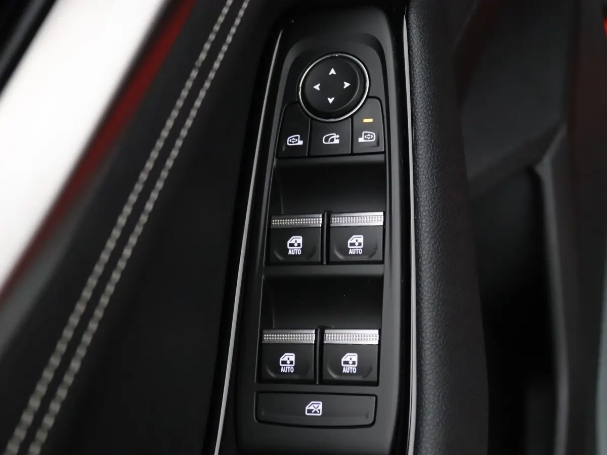 E-Tech full hybrid 200pk techno Stuur verwarmd | verwarmde voorruit