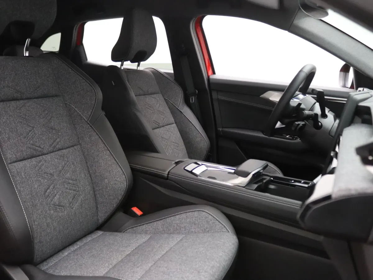 E-Tech full hybrid 200pk techno Stuur verwarmd | verwarmde voorruit