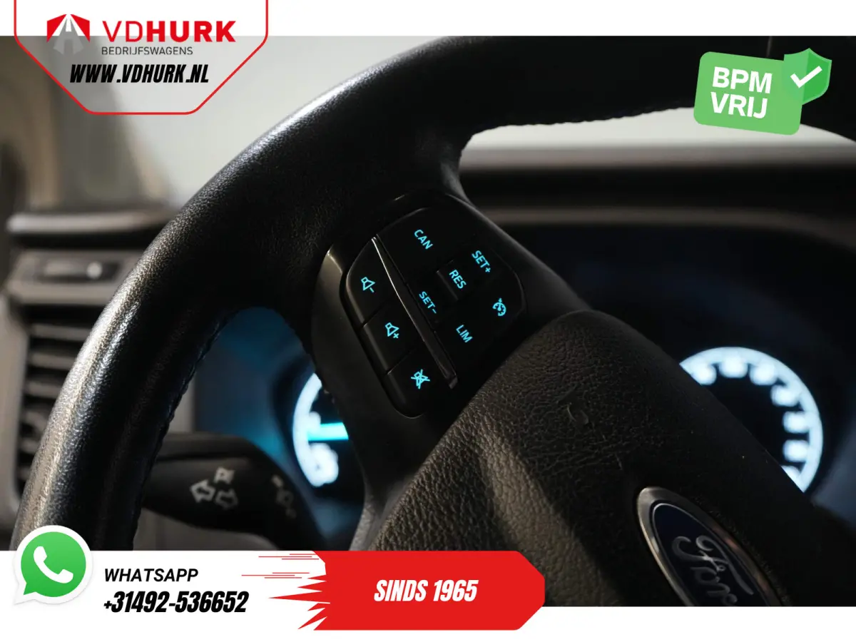 Tourneo 2.0 TDCI € 25.717,- incl. BTW/BPM Trend Combi/ Kombi/ 9 Persoons/ 9 P/ Cruise/ PDC/ Airco