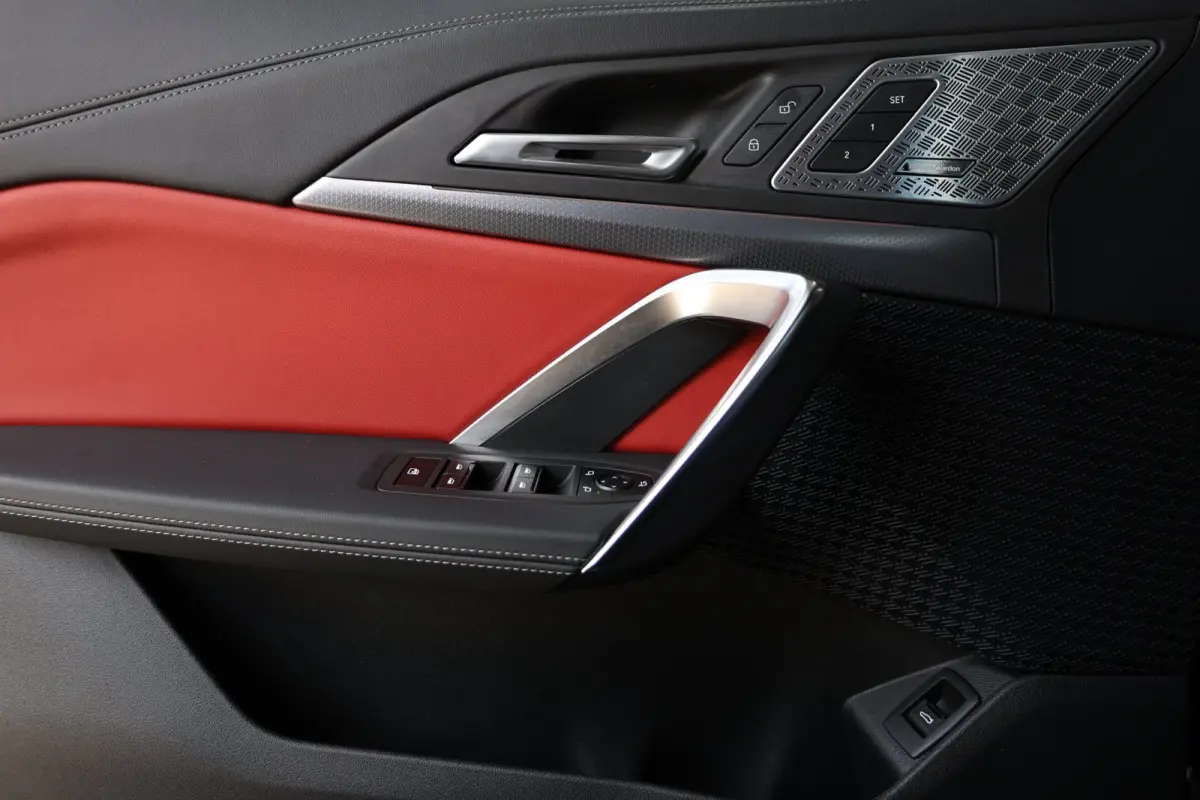M35i 301+PK FULL/LASER/VIRTUAL/SFEER/HUD/PANO/LEER+S.VERWARMING+MEMORY/360/20" LMV/ACC/ECC/FABRIEKSGARANTIE!